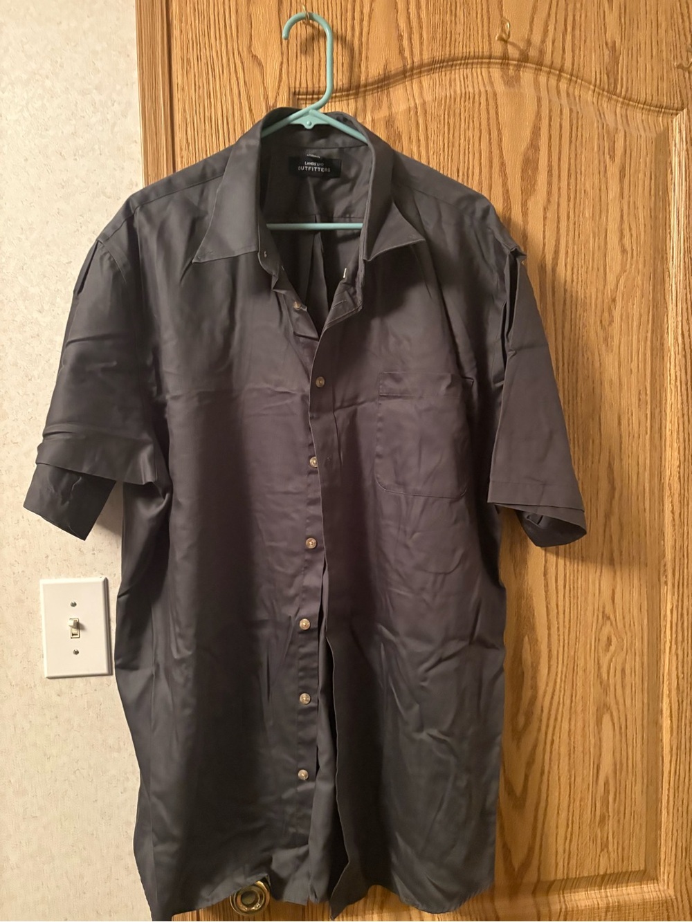 Lands' End Men's Short-Sleeve Button-Down Shirt in Dark Gray